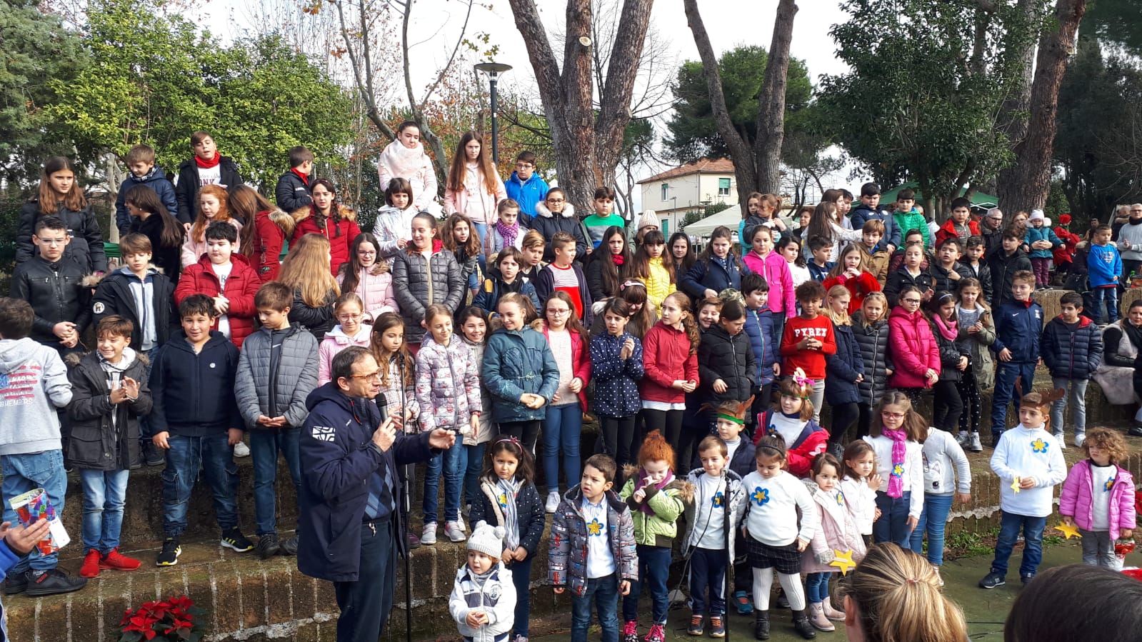 Concerto di Solidarietà a Villa Nina per il Piccolo Coro del Fiore Blu di Marino Aperta: riprende la tradizione dell’incontro dell’Associazione con chi soffre a Frattocchie